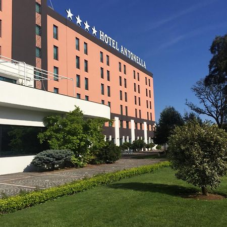 Shg Hotel Antonella Pomezia Bagian luar foto