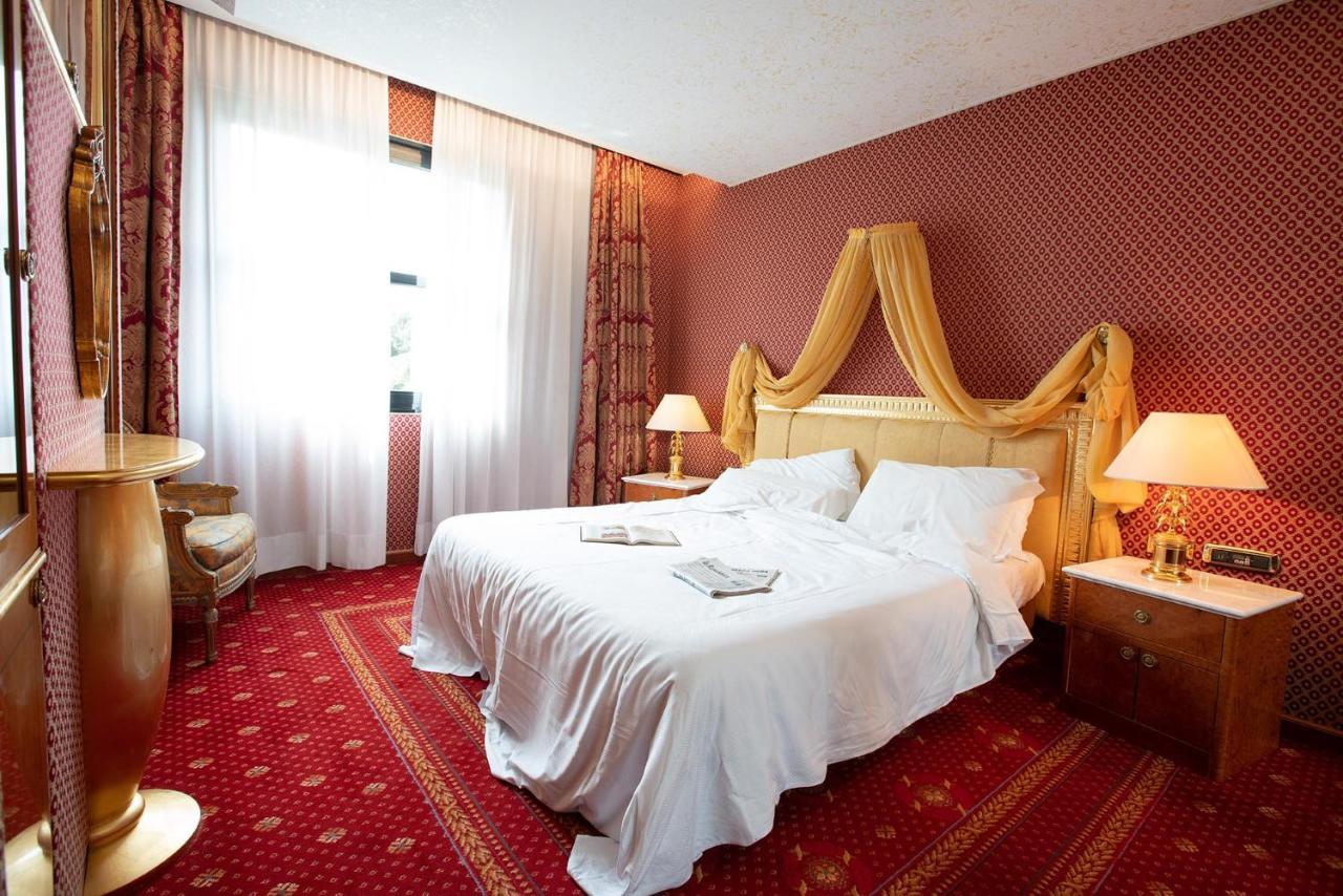 Shg Hotel Antonella Pomezia Bagian luar foto